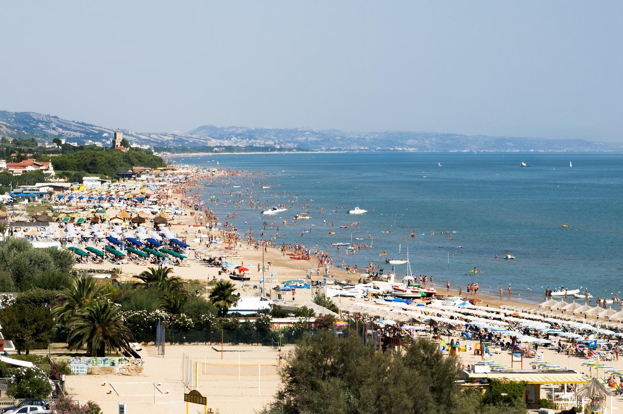 Zaffiro Luxury Silvi Vacanza Silvi Marina Exterior foto